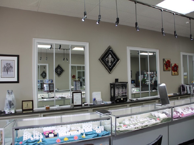 Womens jewelry shops Columbia local hair nail salons